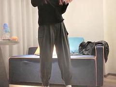 91 Mr. Chen made an appointment with a tattooed girl in black clothes in a flower-arm in late night