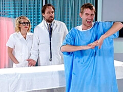 Anaal, Blond, Pijpbeurt, Moeder die ik wil neuken, Verpleegster, Kousen, Strippen, Uniformpje