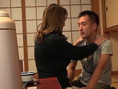 Schönheit, Grosse titten, Braunhaarige, Japanische massage, Lecken, Masturbation, Mutti, Natürlichen titten