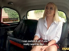 18 jaar, Grote mammen, Blond, Sperma shot, Europees, Openbaar, Tiener, Maagd