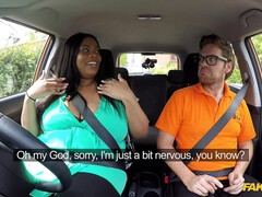 美人, 黒人, フェラチオ, 巨乳な, 車, バック, 手コキする, アウトドア