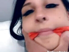 18 jahre, Leie, In den arsch, Arsch, Sadomasochismus, Britisch, Jungendliche (18+), Gefesselt