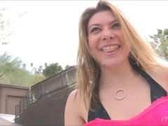 アナル, ズームショット, 指いじり, オナニー, 公共, 一人, おもらし, おもちゃ