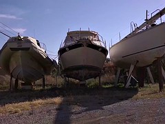 Blondine, Braunhaarige, Lingerie, Im freien, Flotter dreier