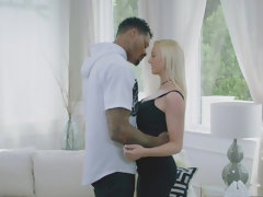 デカパイ, 中出し, バック, 食べ物, ゲーム, 異人種間, なめる, オマンコ