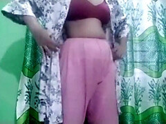 舞台裏, フェラチオ, 兄弟, 熟年, 母乳, 母, ロシア人, 妻
