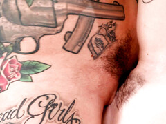 Grosse titten, Schwarz, Fingern, Lesbisch, Reif, Party, Piercing, Tätowierung