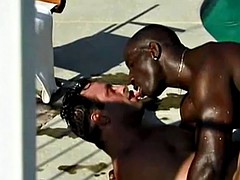 Grosse bite, Homosexuelle, Mère que j'aimerais baiser, Muscle, De plein air