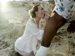 フェラチオ, 中出し, ヨーロピアン, 手コキする, ハードコア, 異人種間, アウトドア, 剃毛