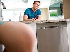 Blond, Pijpbeurt, Hondjeshouding, Vingeren, Masturbatie, Tatoeage, Tiener, Tieten likken