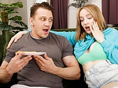 18 años, Anal, Culo grande, Mamada, Estilo perrito, Tetas naturales, Adolescente, Tetas