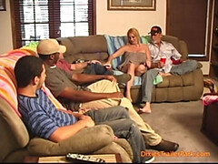 デカパイ, ブロンド, イく瞬間, 乱交, ハードコア, Hd, 異人種間, 淫乱熟女