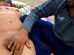 Universidad, Linda, Hd, Indio, Tetas naturales, Al aire libre, Estudiante, Virgen