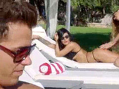 Licking-pussy, dark haired, three way