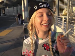 Rubia, Corrida, Masturbacion con pies, Jeans, Público, Afeitado, Estriptis, Tetas