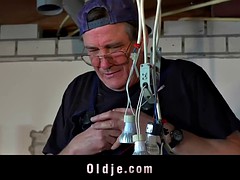 Slutty teenager nailed by old hammer