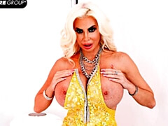 Amateur, Culo grande, Tetas grandes, Rubia, Madres para coger, Desnudo, Solo, Estriptis