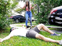 Arsch, Grosse titten, Blasen, Braunhaarige, Betrug, Lecken, Milf, Titten