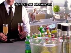 18 ans, Sucer une bite, Hard, Interracial, Petite femme, Adolescente, Plan cul à trois, Nénés