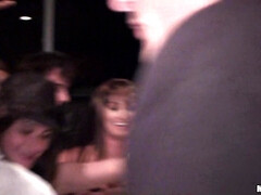 Красотки, Большая жопа, Минет, Натуральные сиськи, Вечеринка, Киски, Молоденькие, Шлюха