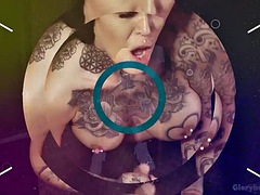 Nana, Grosse bite, Gros seins, Blonde, Branlette thaïlandaise, Hard, Suçant, Nénés