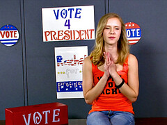 18 ans, Blonde, Sucer une bite, Tir de sperme, Professeur, Adolescente