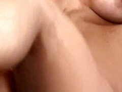 Arsch, Grosse titten, Braunhaarige, Kleid, Absätze, Masturbation, Muschi, Tätowierung