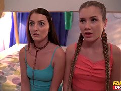 Sucer une bite, Tir de sperme, Gorge profonde, En levrette, Groupe, Mère que j'aimerais baiser, Orgasme, Orgie