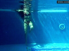 Arsch, Grosser arsch, Bikini, Braunhaarige, Hd, Öffentlich, Jungendliche (18+), Unter wasser