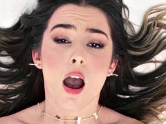 Asiatique, Nana, Gros seins, Attrapée, Hard, Mère que j'aimerais baiser, Réalité, Belle mère