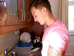 Nana, Noire, Sucer une bite, Dingue, Gorge profonde, Interracial, Cuisine, Chatte