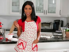 Язык в попке, Большая жопа, Черные, Минет, Собачьи, Черненькие, Ласковые ручки, На кухне