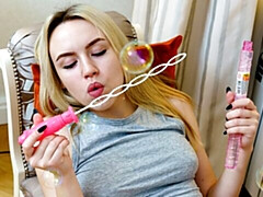 18 jahre, Leie, Arsch, Blondine, Natürlichen titten, Solo, Entkleiden, Titten