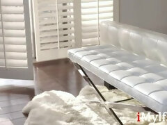 Grosser arsch, Grosse titten, Blondine, Blasen, Geile alte tussi, Hausfrau, Milf, Reiten