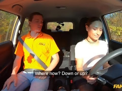 黒人, フェラチオ, ピアス, ショートヘア, スカート, タトゥー, ヒモパン, オッパイの