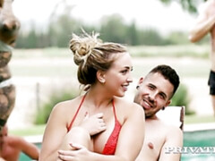 Blonde, Sucer une bite, Groupe, Hard, Mère que j'aimerais baiser, Orgie, De plein air, Tatouage