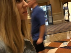 Enthousiasteling, Blond, Jurk, Klein, Gezichtspunt, Mager, Roken, Tieten likken