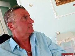 Американки, Жопа, Брюнетки, Двойное проникновение, Натуральные сиськи, Молоденькие, Втроем, Сиськи