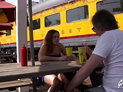 素人, ブロンド, フランス人, 下着, 淫乱熟女, 自然山雀, ヤリマン