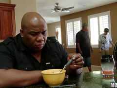 Noire, Sucer une bite, Plantureuse, Faciale, Interracial, Léchez, Mature, Mère que j'aimerais baiser