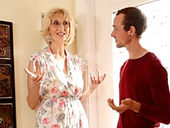 Grote kont, Grote lul, Grote mammen, Blond, Handbeurt, Masturbatie, Rijpe lesbienne, Kort haar