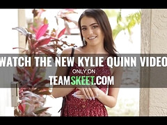 Sucer une bite, Voiture, Tir de sperme, En levrette, Branlette thaïlandaise, Hd, Maigrichonne, Tabou