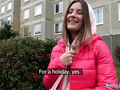 18 ans, Grosse bite, Brunette brune, Hard, Argent, Pov, Adolescente, Serré