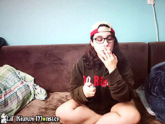 Belle grosse femme bgf, Gros cul, Brunette brune, Tir de sperme, Faciale, Fille latino, Monstre, Fumer