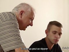 フェラチオ, 茶髪の, チェコ, 指いじり, Hd, なめる, 熟年, ティーン