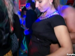 Enthousiasteling, Aangekleed, Brillen, Interraciaal, Orgie, Panty, Feest, Swinger