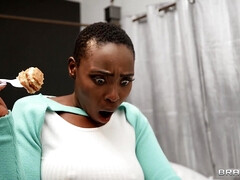 18 jaar, Lieveling, Grote kont, Zwart, Pijpbeurt, Interraciaal, Kut duiken, Tiener