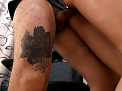 Amateur, Anal, Sucer une bite, En levrette, Faciale, Branlette thaïlandaise, Chatte, Tatouage