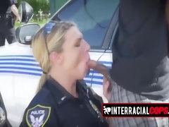 Schwarz, Blasen, Schwanz, Hardcore, Hd, Interrassisch, Milf, Flotter dreier