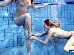Bikini, Checa, Desnudo, Piscina, Sexo soft, Deporte, Adolescente, Bajo el agua